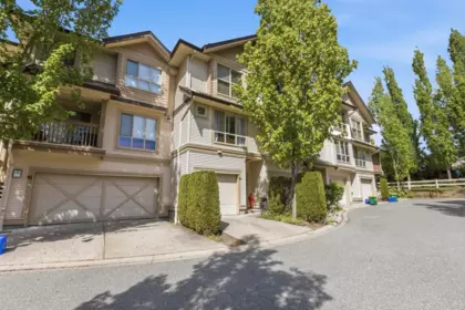 94 20350 68 Avenue, Langley, BC, Langley — Townhouse for sale
