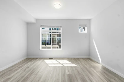 Walk-In Closet Photo of 143 20180 84 Avenue, Langley, BC