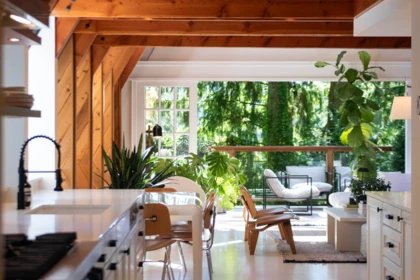 Breakfast Nook Photo of 1940 Rivergrove Place, North Vancouver, BC