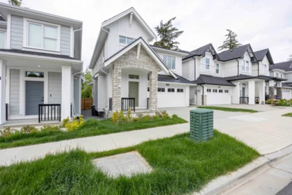 20343 76b Avenue, Langley, BC, Langley — Single Family Residence for sale