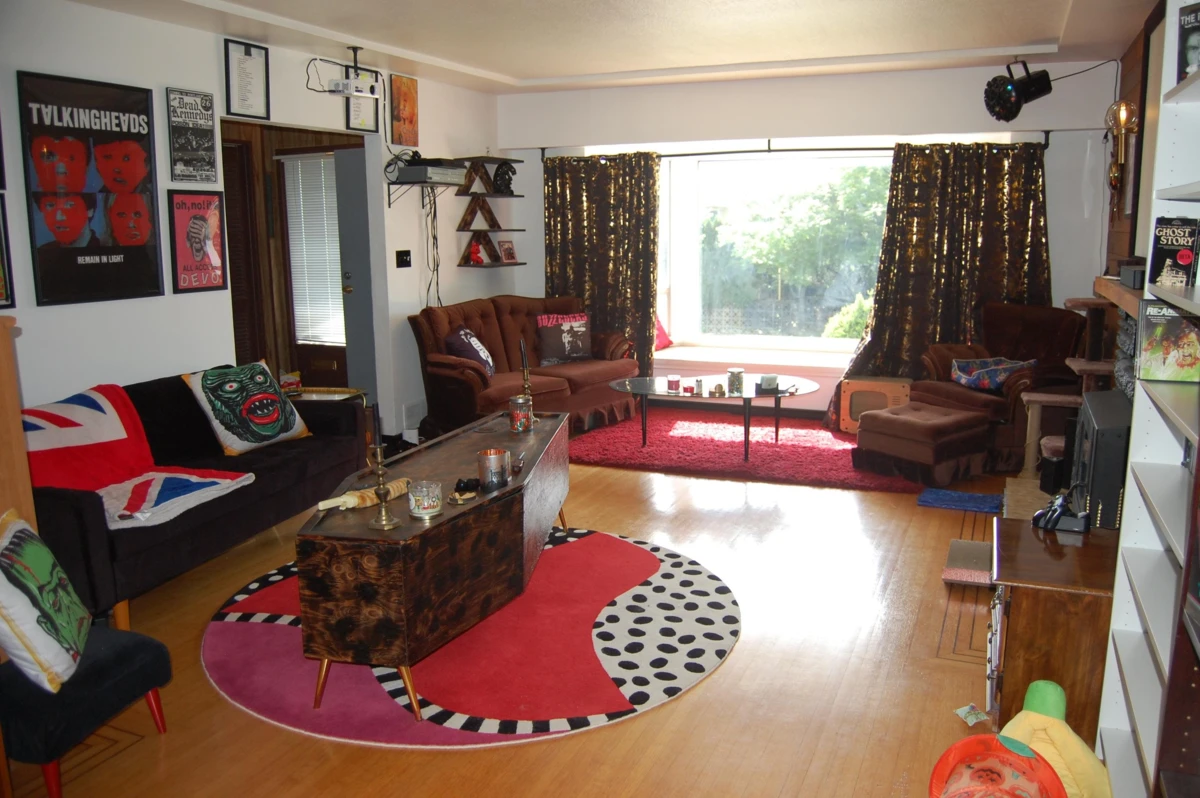 Dining Area Photo of 9251 10th Avenue, Burnaby, BC