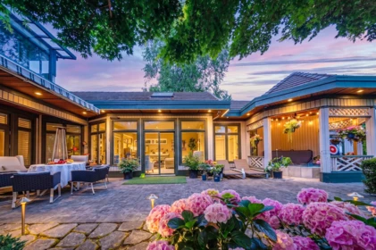 Breakfast Nook Photo of 6680 Gibbons Drive, Richmond, BC