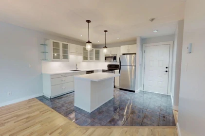Kitchen Island Photo of 309 1520 Vidal Street, White Rock, BC