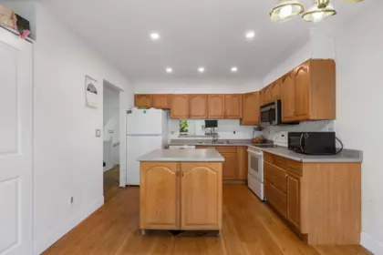 Primary Bedroom Photo of 3 13981 70 Avenue, Surrey, BC
