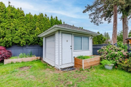 Hot Tub / Spa Photo of 12931 18 Avenue, Surrey, BC