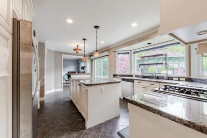 12931 18 Avenue, Surrey, BC, Surrey — Single Family Residence for sale