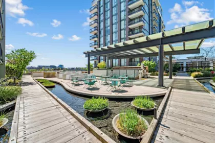 807 8199 Capstan Way, Richmond, BC, Richmond — Apartment/Condo for sale