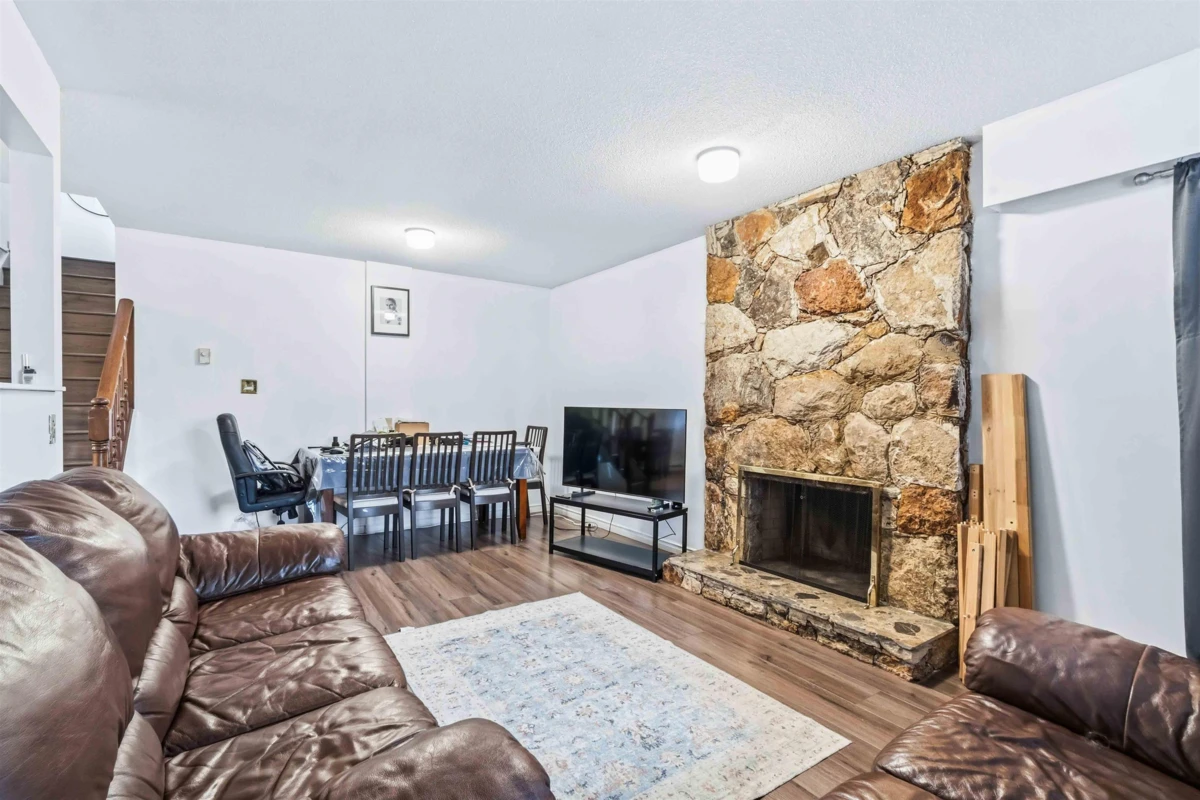 Family Room Photo of 8680 Citadel Crescent, Richmond, BC