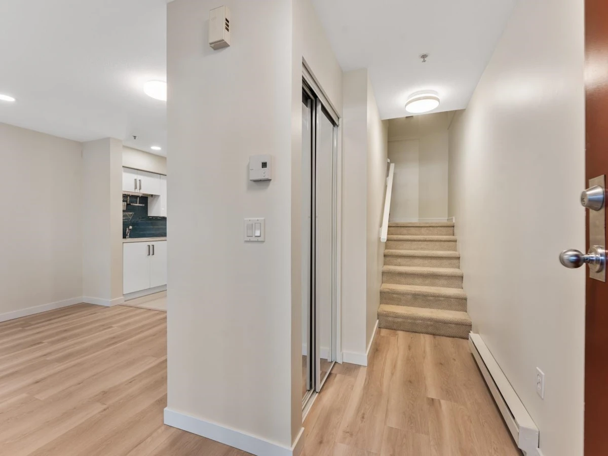 Family Room Photo of 3138 W 4th Avenue, Vancouver, BC