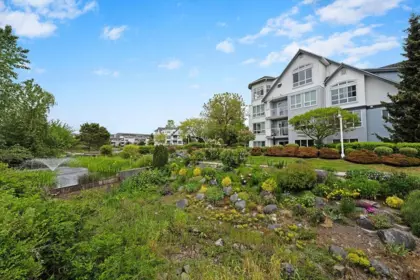 Front Yard Photo of 404 12639 No. 2 Road, Richmond, BC