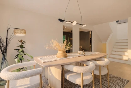 Breakfast Nook Photo of 2221 Bowser Avenue, North Vancouver, BC