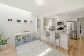 27 1001 Northlands Drive, North Vancouver, BC