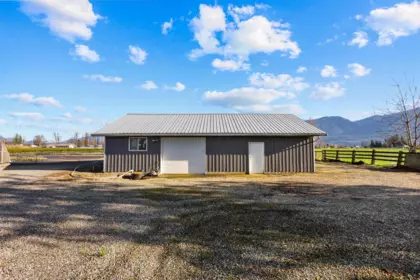 Outdoor Deck Photo of 9850 Banford Road, Chilliwack, BC