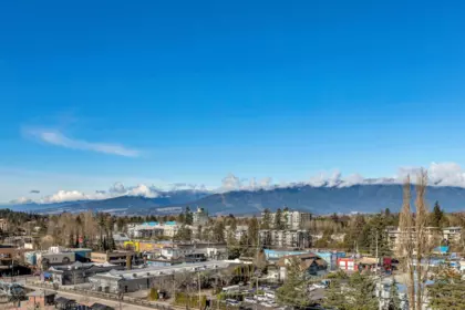 Backyard Photo of 407 22638 119 Avenue, Maple Ridge, BC