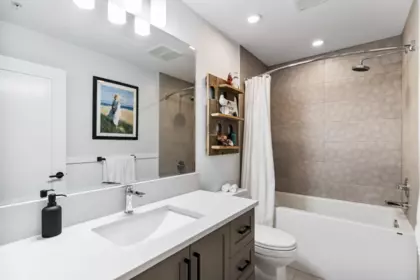 Hallway Photo of 407 22638 119 Avenue, Maple Ridge, BC