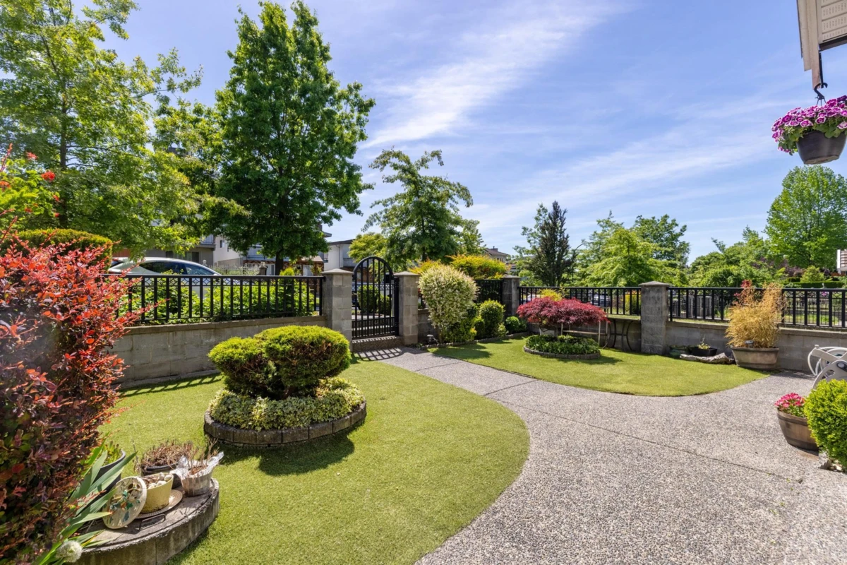 Exterior Rear Photo of 2643 E 8th Avenue, Vancouver, BC