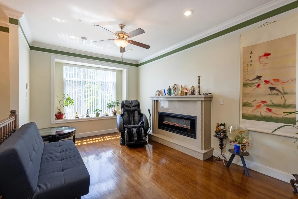 Family Room Photo of 2643 E 8th Avenue, Vancouver, BC