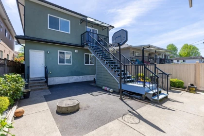 Outdoor Kitchen Photo of 2643 E 8th Avenue, Vancouver, BC