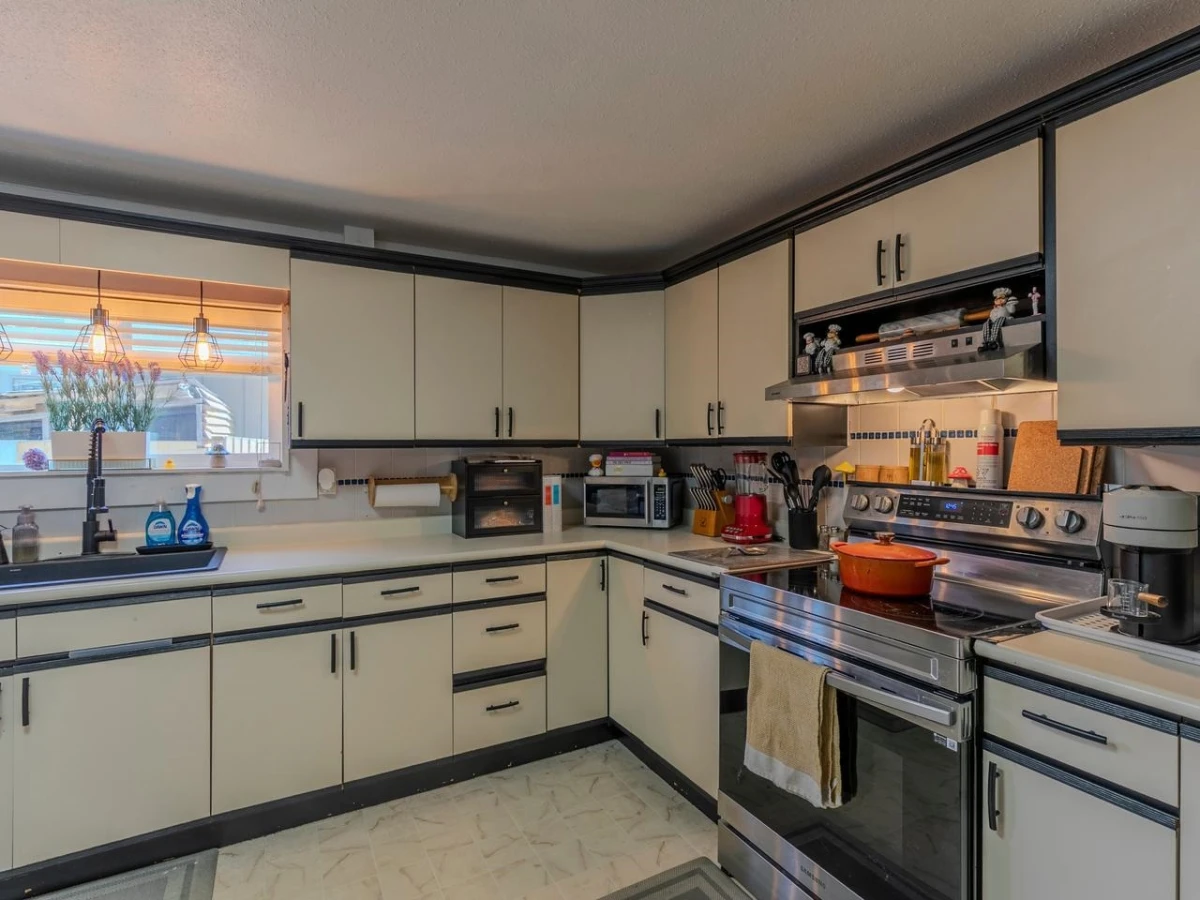 Family Room Photo of 93 40157 Government Road, Squamish, BC
