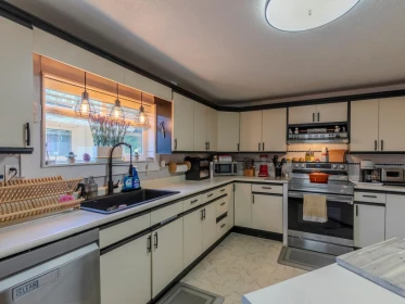 Kitchen Photo of 93 40157 Government Road, Squamish, BC