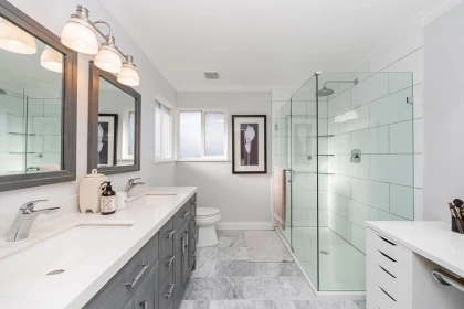 Guest Bathroom Photo of 4633 222a Street, Langley, BC