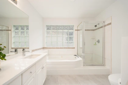 Hallway Photo of 1371 Po Avenue, Port Coquitlam, BC