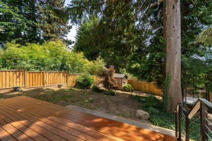 Garden / Landscaping Photo of 258 April Road, Port Moody, BC