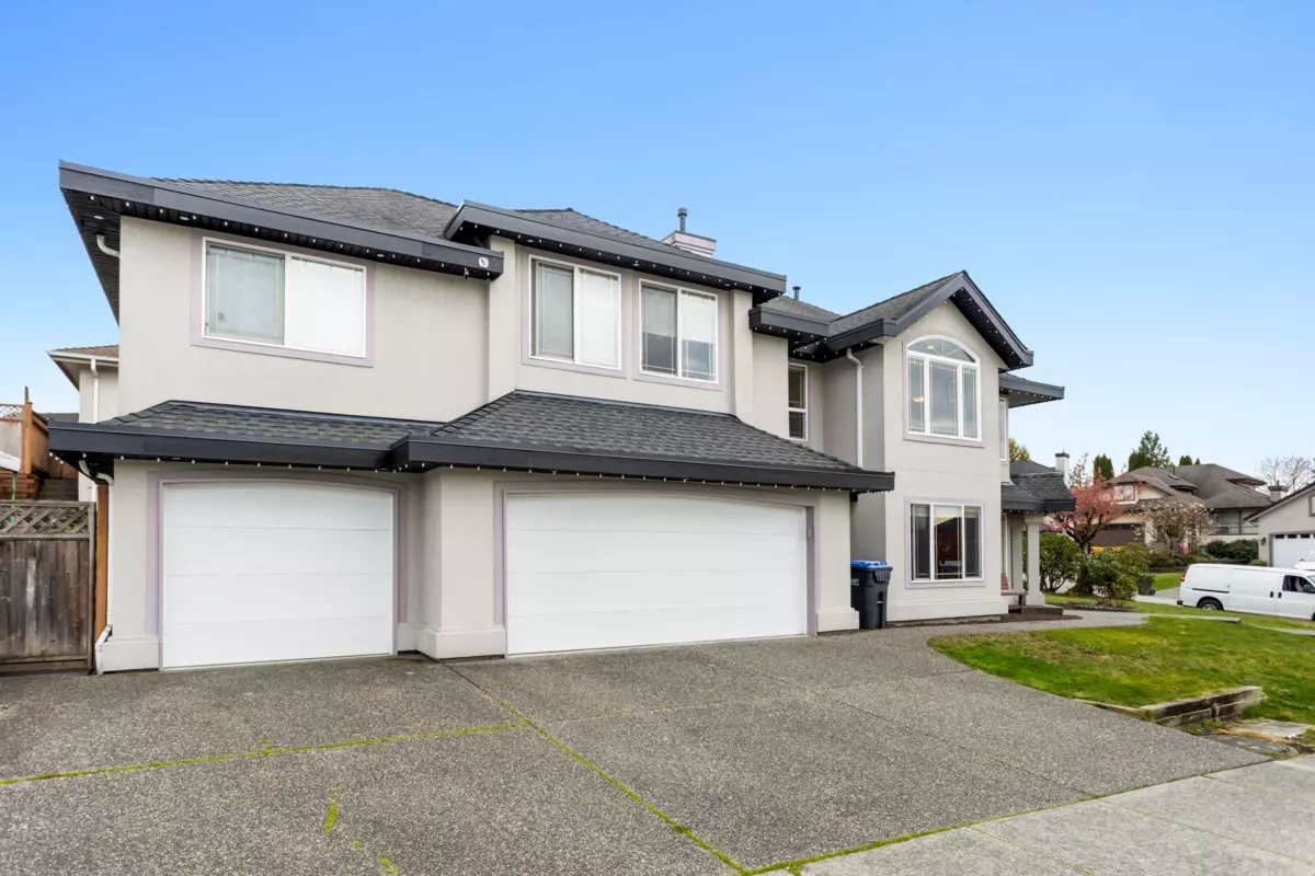 Exterior Rear Photo of 2717 Anvil Green, Port Coquitlam, BC
