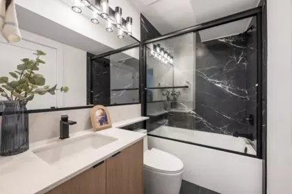 Mudroom Photo of 4 3065 Charles Street, Vancouver, BC