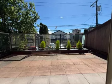 7 215 E 4 Street, North Vancouver, BC, North Vancouver — Townhouse for sale