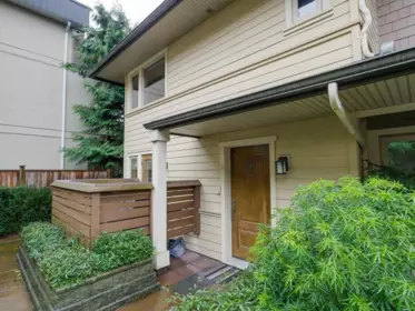 7 215 E 4 Street, North Vancouver, BC, North Vancouver — Townhouse for sale