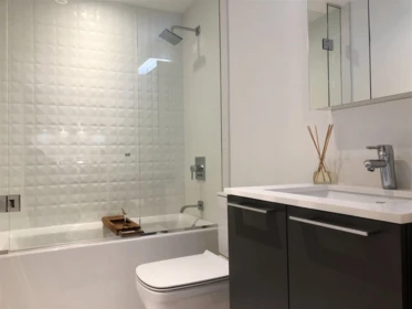 Kitchen Island Photo of 510 2220 Kingsway, Vancouver, BC