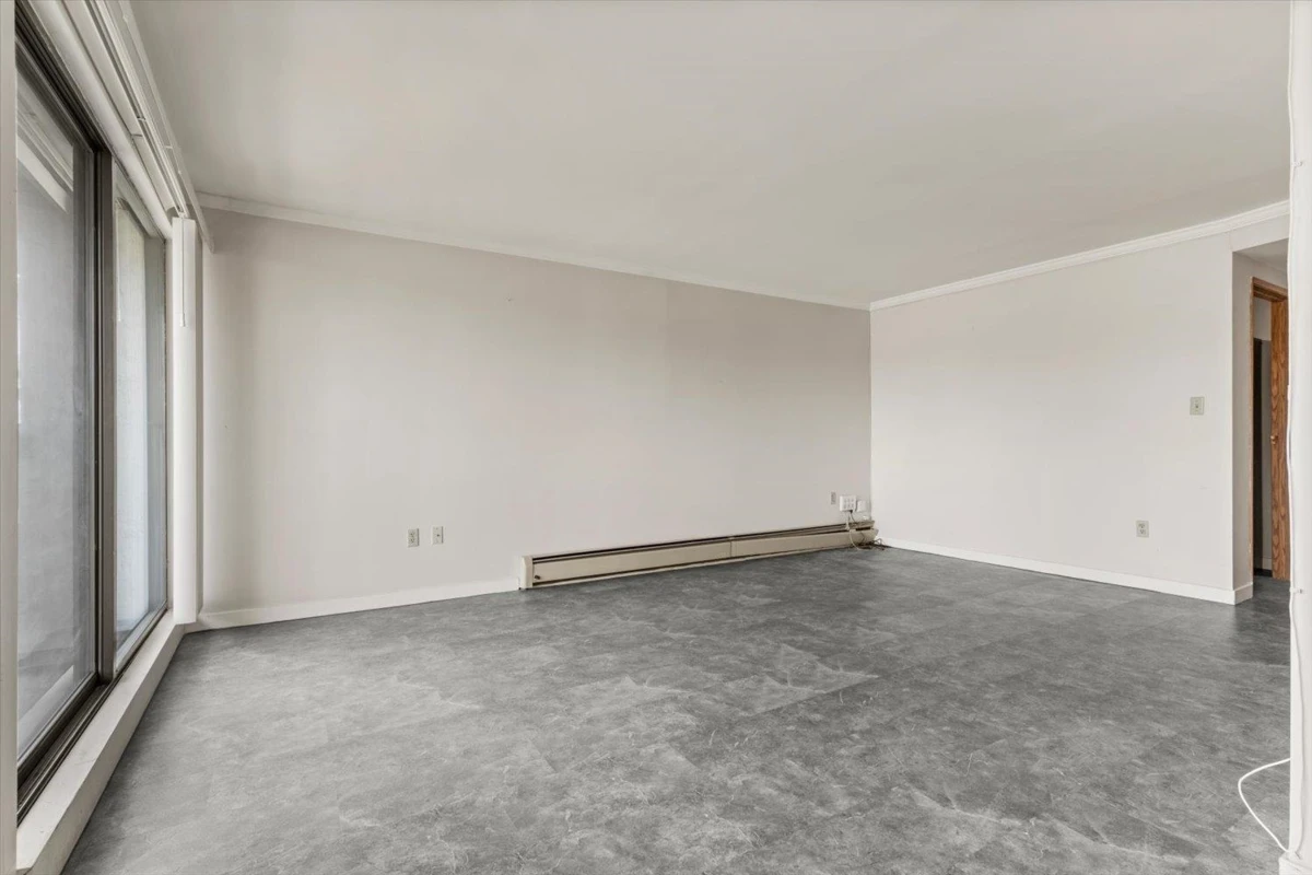 Family Room Photo of 403 31955 Old Yale Road, Abbotsford, BC
