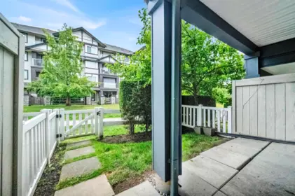 Backyard Photo of 64 19250 65 Avenue, Surrey, BC