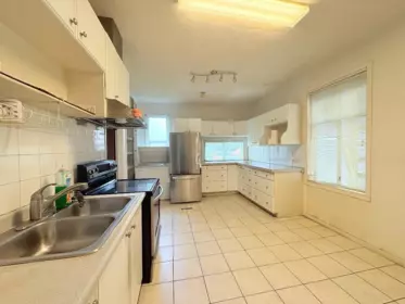 Kitchen Island Photo of 3034 Glen Drive, Vancouver, BC