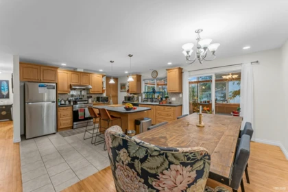 Kitchen Photo of 1579 136 Street, Surrey, BC