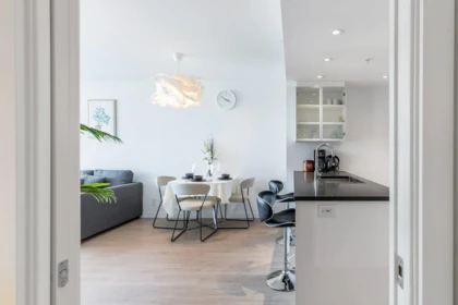 Kitchen Island Photo of 603 933 E Hastings Street, Vancouver, BC