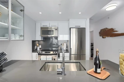 Kitchen Photo of 603 933 E Hastings Street, Vancouver, BC