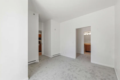 Entry Foyer Photo of 421 15385 101a Avenue, Surrey, BC