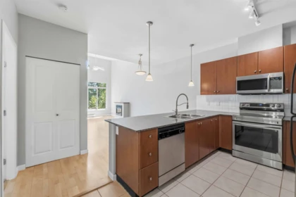 Pantry Photo of 421 15385 101a Avenue, Surrey, BC