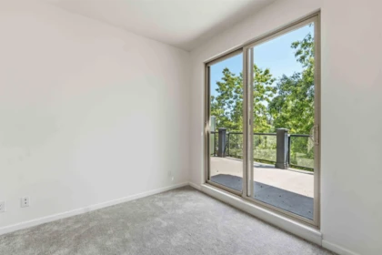Swimming Pool Photo of 421 15385 101a Avenue, Surrey, BC