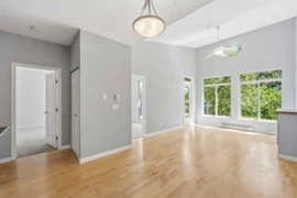 421 15385 101a Avenue, Surrey, BC