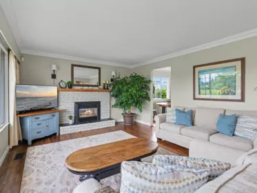 15876 Roper Avenue, White Rock, BC, White Rock — Single Family Residence for sale