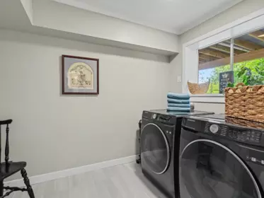 Powder Room Photo of 15876 Roper Avenue, White Rock, BC