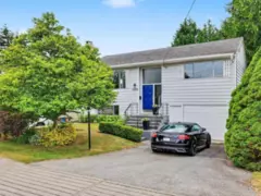 15876 Roper Avenue, White Rock, BC