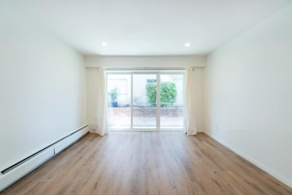 206 2025 W 2nd Avenue, Vancouver, BC, Vancouver — Apartment/Condo for sale