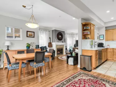 32 2688 Mountain Highway, North Vancouver, BC, North Vancouver — Townhouse for sale