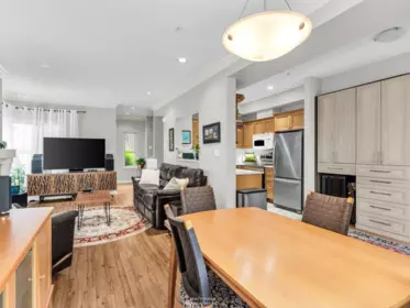 32 2688 Mountain Highway, North Vancouver, BC, North Vancouver — Townhouse for sale