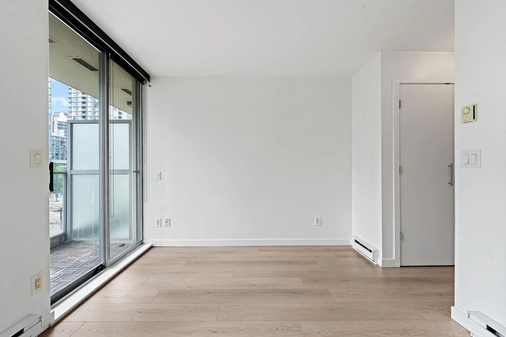 Living Room Photo of 509 1225 Richards Street, Vancouver, BC