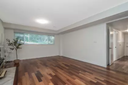 Hallway Photo of 11291 Regal Drive, Surrey, BC